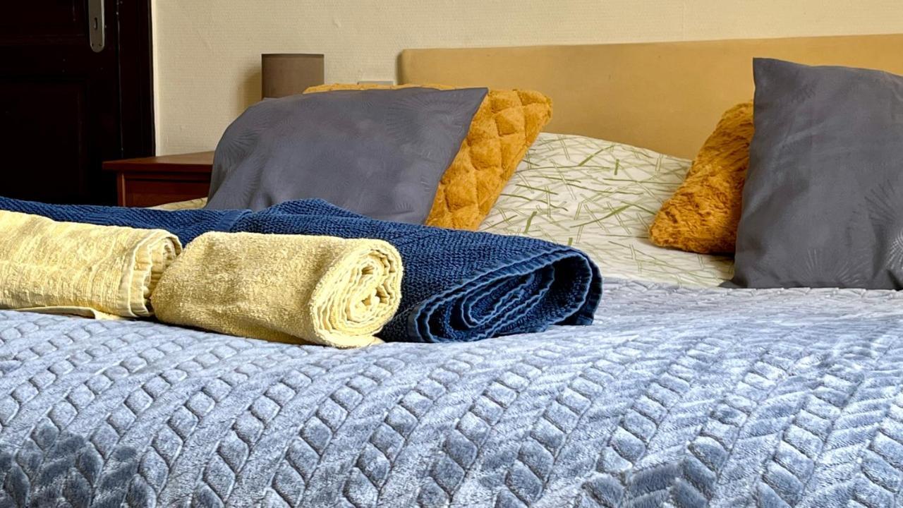 B&B Les Ecoliers Cherain Eksteriør bilde